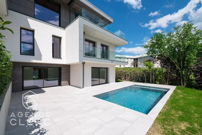 Villa/Townhouse in Annecy-le-Vieux, France