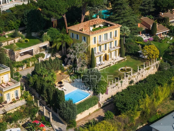 Property located at Villa/Townhouse in Èze, France