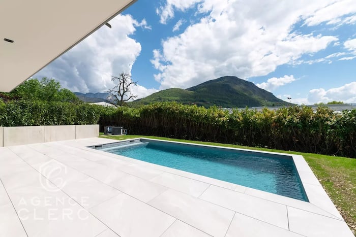 Villa/Townhouse in Annecy-le-Vieux, France
