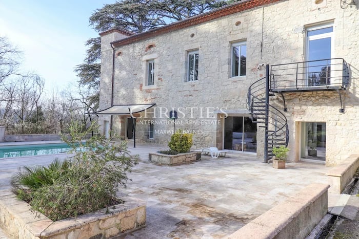 Property located at Villa/Townhouse in Agen, France