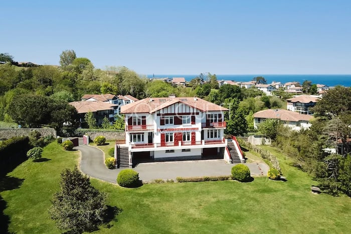 Property located at Villa/Townhouse in Ciboure, France