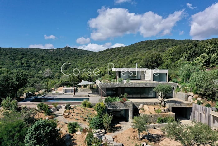 Property located at Villa/Townhouse in Porto-Vecchio, France