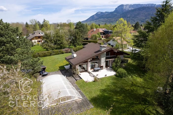 Villa/Townhouse in Annecy-le-Vieux, France