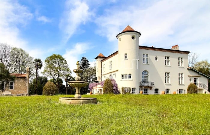 Property located at Villa/Townhouse in Saint-Jean-de-Luz, France