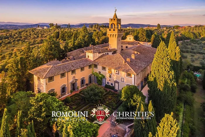 Property located at Chateau in Montespertoli, Italy