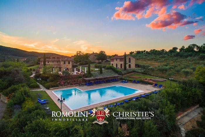 Property located at Vineyard in Bucine, Italy