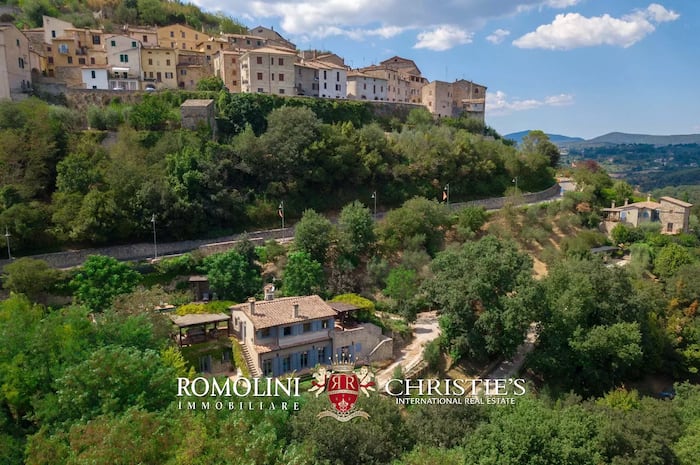 Property located at Villa/Townhouse in Amelia, Italy