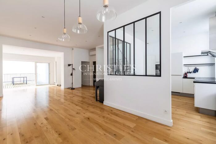 Villa/Townhouse in Bordeaux, France
