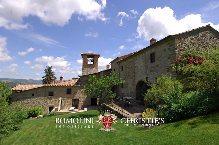 Property located at Villa/Townhouse in Pietralunga, Italy