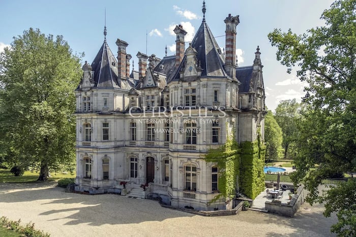 Property located at Chateau in Cognac, France