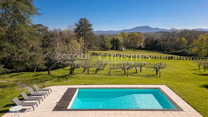 Property located at Villa/Townhouse in Bidart, France