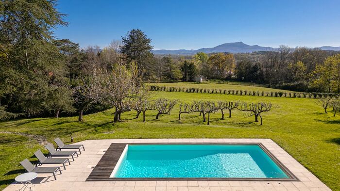 Property located at Villa/Townhouse in Bidart, France
