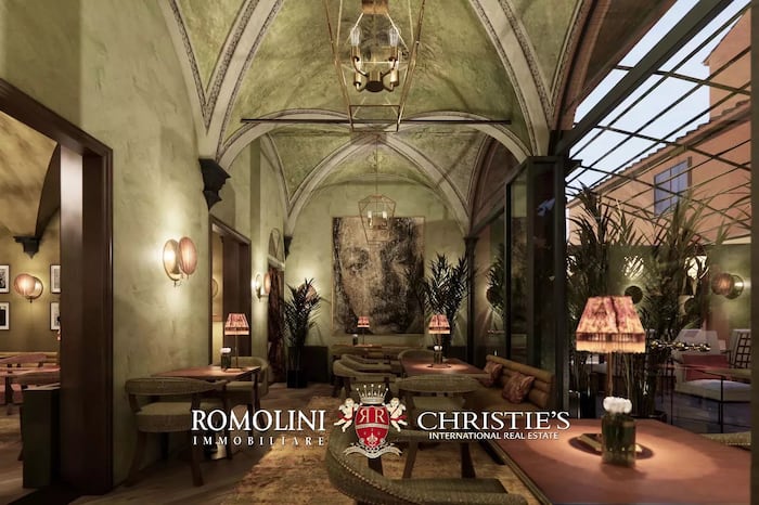 Property located at Villa/Townhouse in Florence, Italy