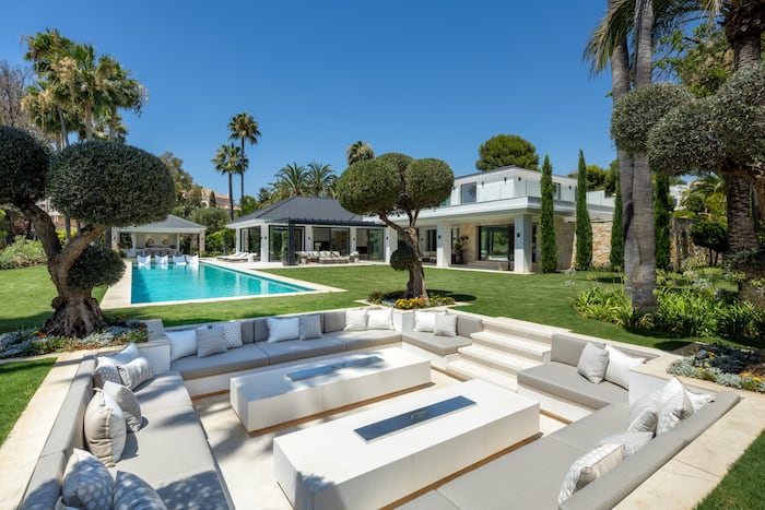 Property located at Villa/Townhouse in Nueva Andalucia, Spain