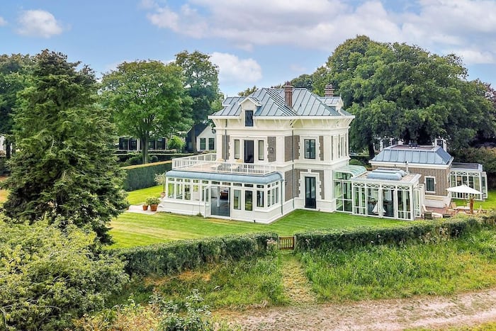Property located at Villa/Townhouse in Muiderberg, Netherlands