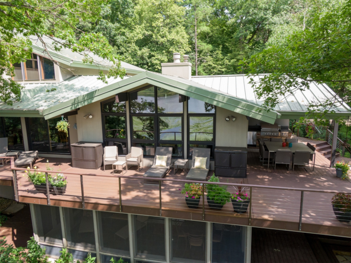 Property located at Single Family Home/House in North Barrington, IL