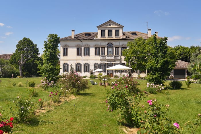 Property located at Villa/Townhouse in Ponzano Veneto, Italy