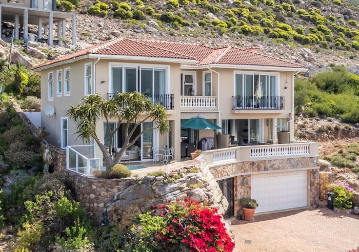 Property located at Single Family Home/House in Cape Town, South Africa