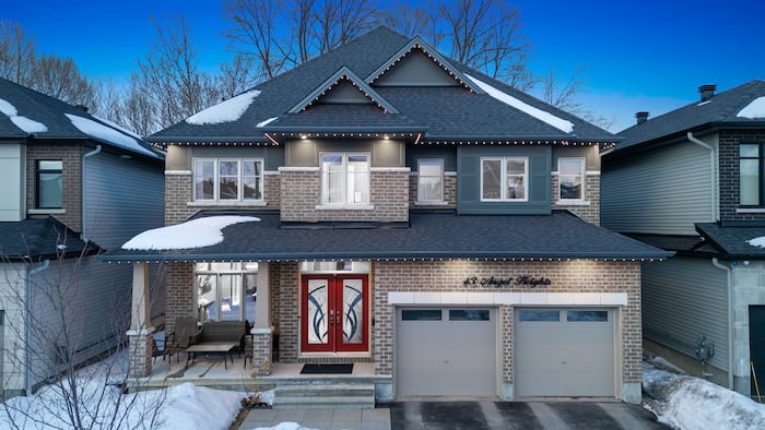 Property located at Single Family Home/House in Ottawa, Canada