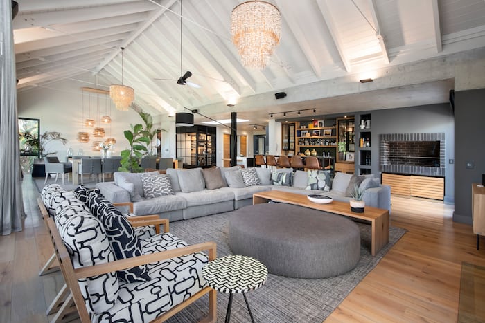 Property located at Single Family Home/House in Fernkloof, Hermanus, South Africa