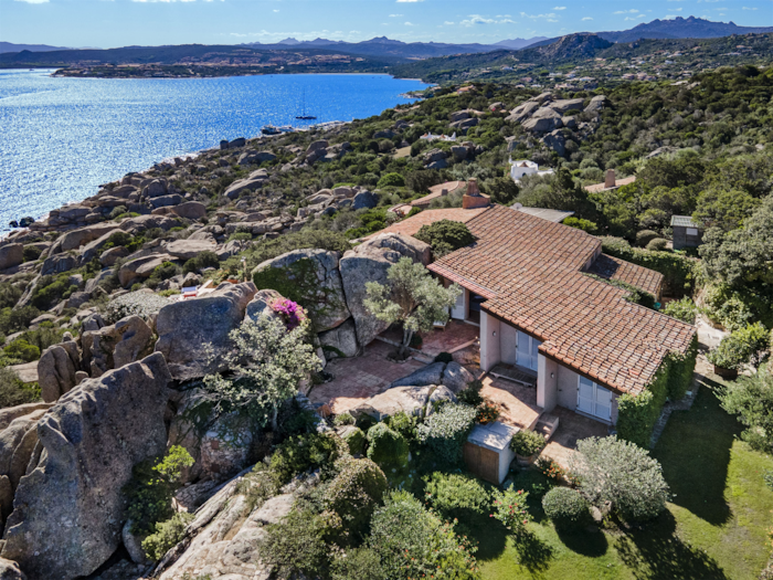 Villa/Townhouse in Porto Rafael, Italy