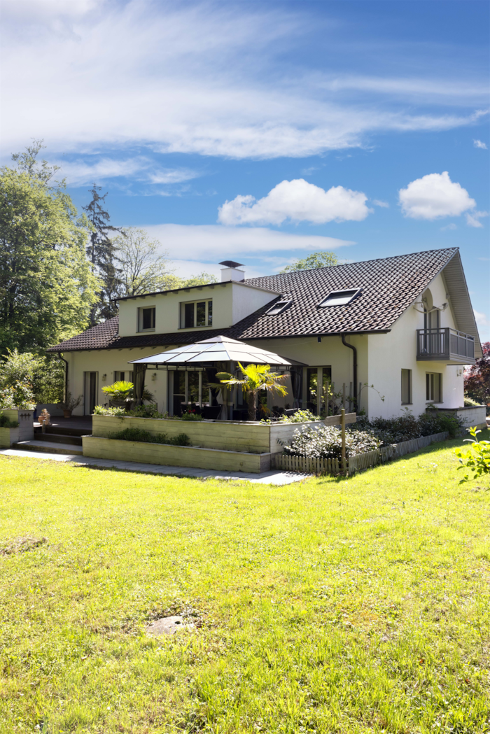 Property located at Estate in Pfaffhausen, Switzerland