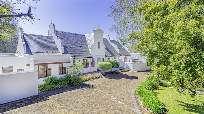 Property located at Single Family Home/House in Cape Town, South Africa