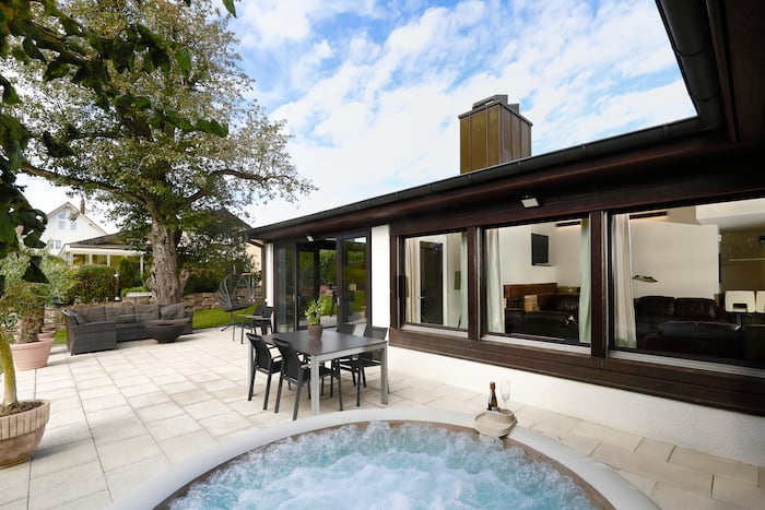 Property located at Estate in Höri, Switzerland