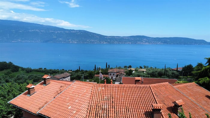 Property located at Villa/Townhouse in Toscolano Maderno, Italy
