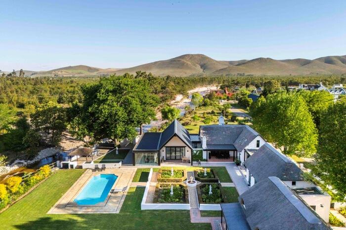 Property located at Single Family Home/House in Cape Town, South Africa