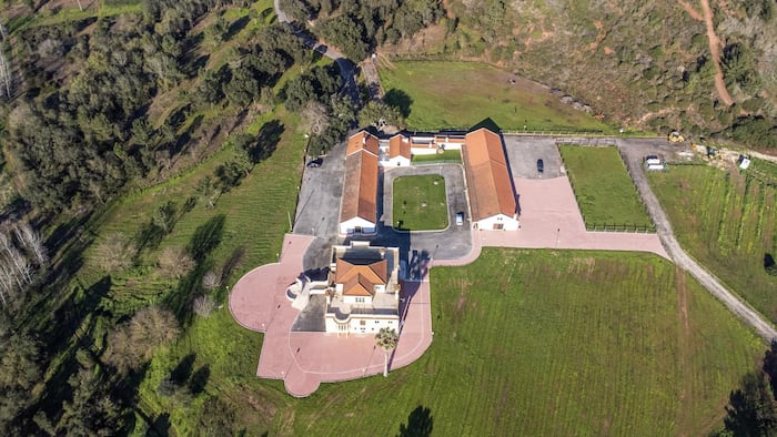 Property located at Farm/Ranch/Plantation in Torres Vedras, Portugal