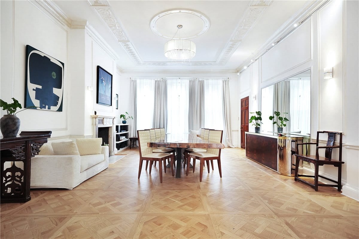 Gallery item