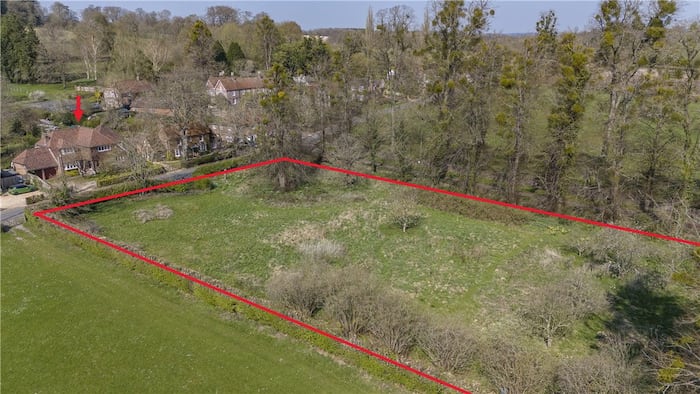 Single Family Home/House in Hampshire, United Kingdom