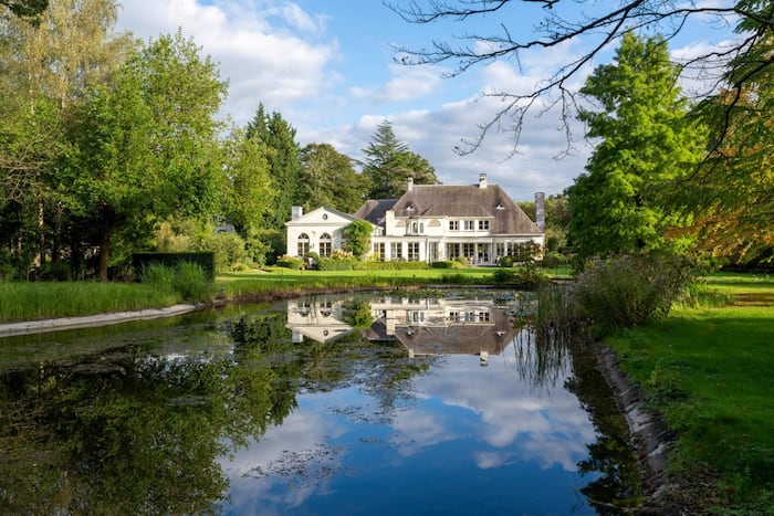 Property located at Villa/Townhouse in Brasschaat, Belgium