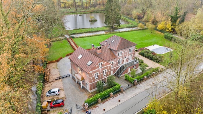 Property located at Villa/Townhouse in Huldenberg, Belgium