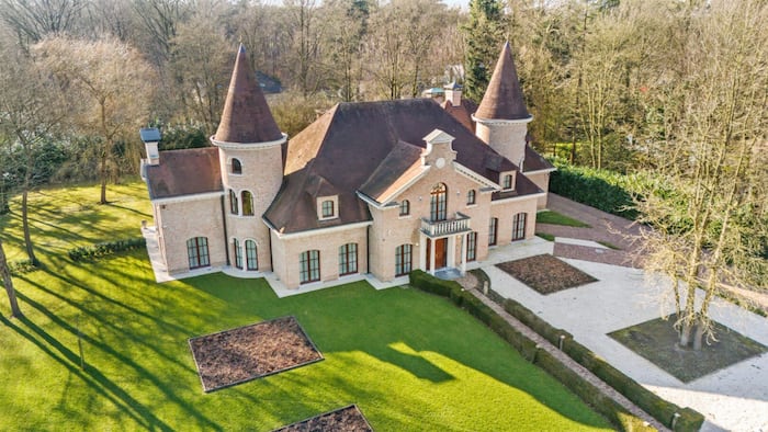 Property located at Villa/Townhouse in Grobbendonk, Belgium